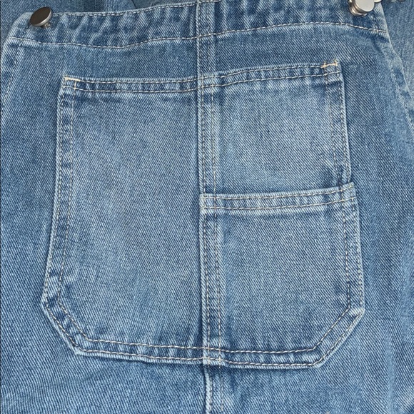 Vici The Sophia Barrel Denim Overalls flattering chic barrel-leg silhouette NWOT - Picture 4 of 10